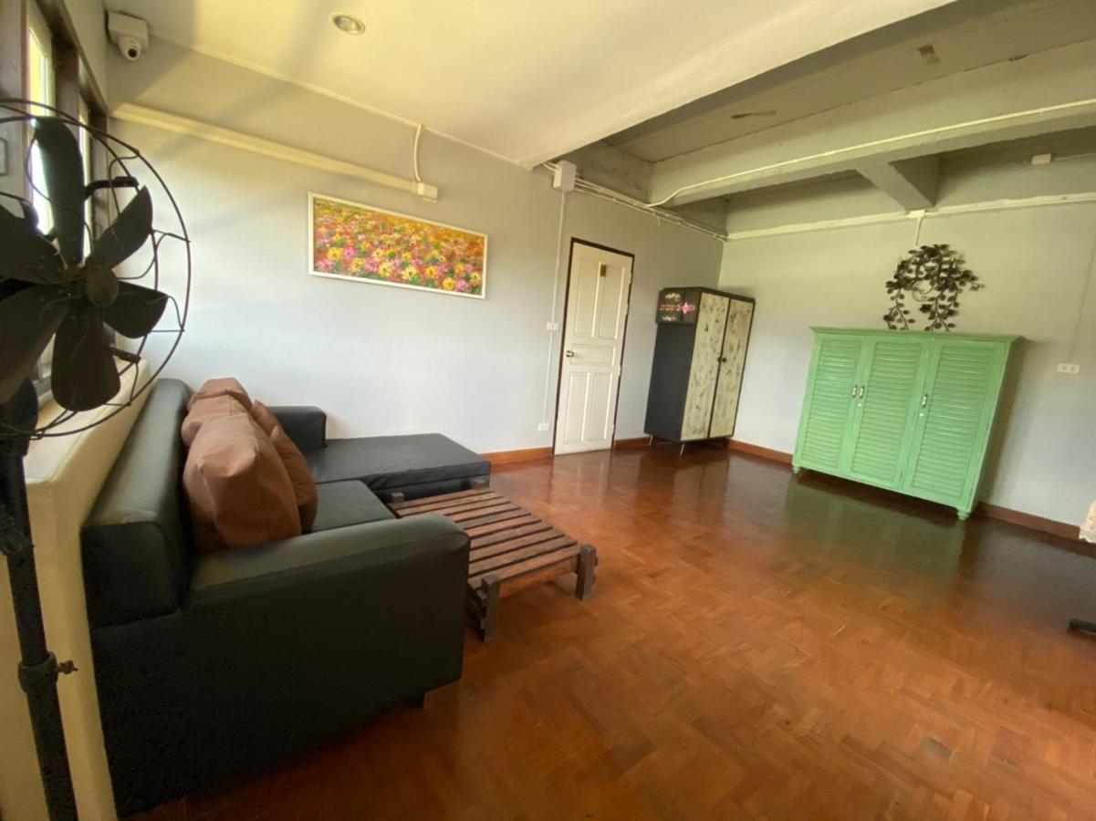 Norn-Nanta House Bed & Breakfast Chiang Mai Bagian luar foto
