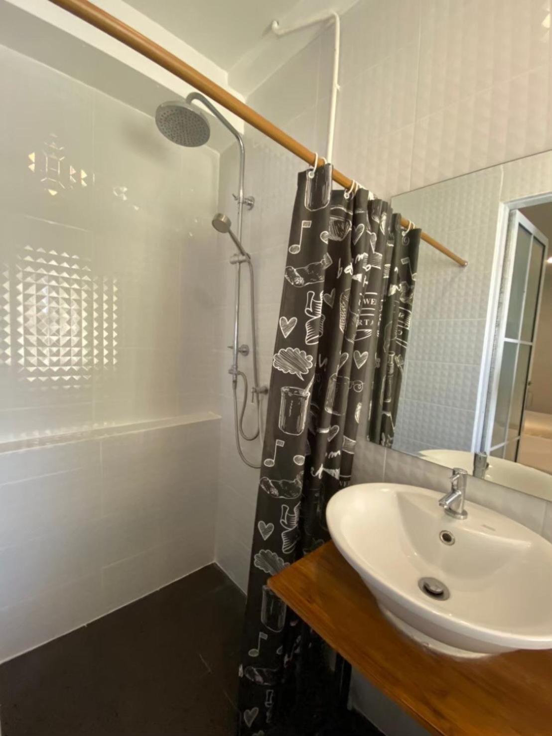 Norn-Nanta House Bed & Breakfast Chiang Mai Bagian luar foto