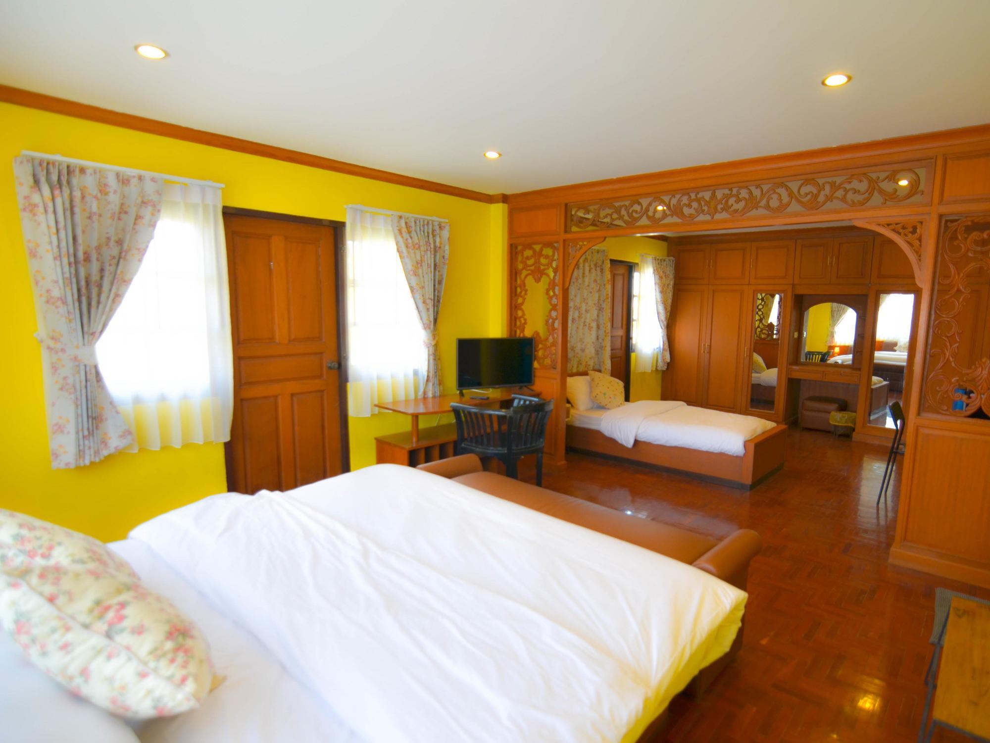 Norn-Nanta House Bed & Breakfast Chiang Mai Bagian luar foto