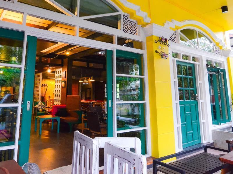 Norn-Nanta House Bed & Breakfast Chiang Mai Bagian luar foto